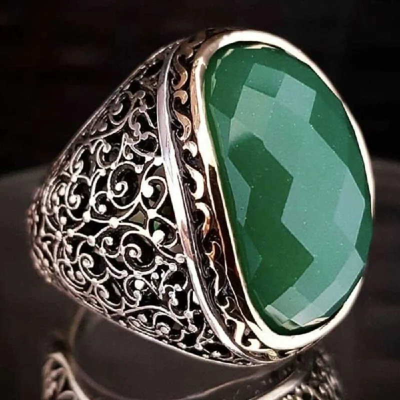 Mens Gorgeous Emerald Stone 925 Sterling Silver Ring