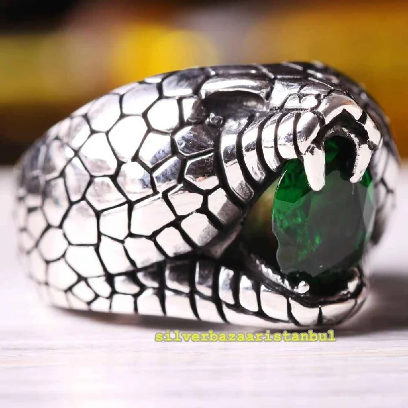 Roaring Lion Handmade Emerald Stone 925 Sterling Silver Mens Ring