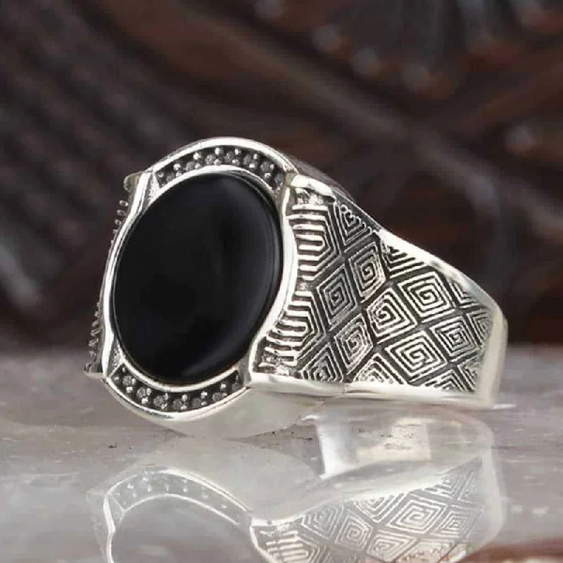 Round 925 Sterling Silver Onyx Stone Mens Ring