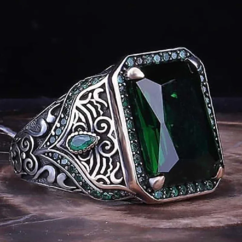 Stylish Green Emerald Stone 925 Sterling Silver Mens Ring