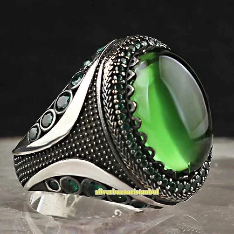 Unique Emerald Handmade 925 Sterling Silver Vintage Mens Ring