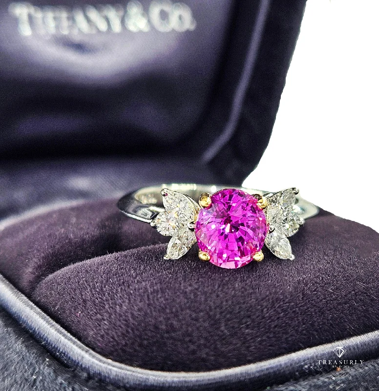 GIA Vintage TIFFANY & Co 2.60ctw Pink Sapphire and Diamond Platinum Ring