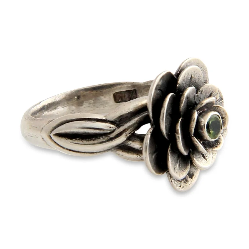 NOVICA Handmade Sterling Silver 'Holy Lotus' Peridot Flower Ring