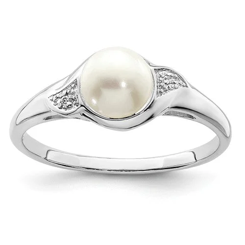 Sterling Silver Diamond And Freshwater Cultured Pearl Ring