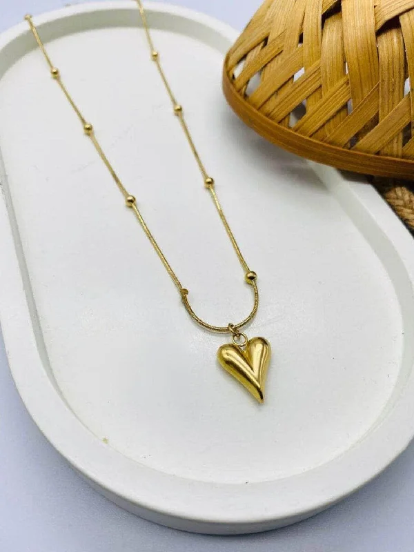 Gold Heart Pendant Necklace